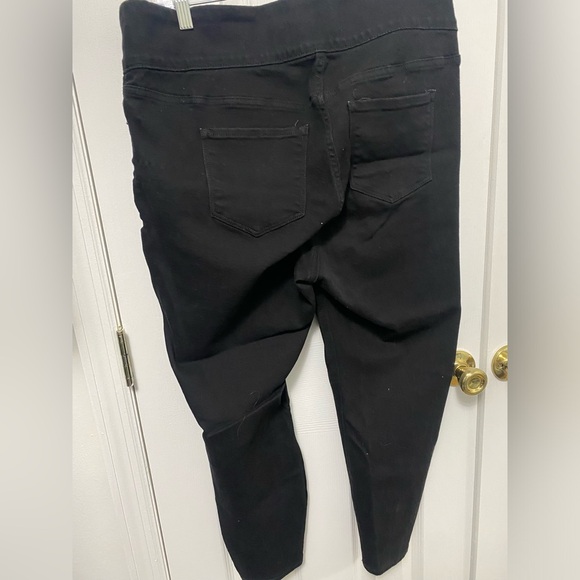 Old Navy size 16 plus short. Rockstar Super Skinny High Rise jeans - Picture 2 of 2